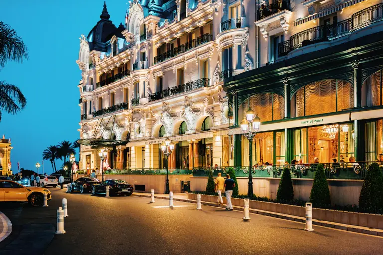 Voyages de luxe et séjours en palace sur l’arc méditerranéen